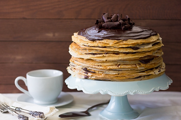 Biscoff and Chocolate Ganache Crêpe Cake - a showstopper dessert that doesn't require any fancy cake-decorating skills. |www.brighteyedbaker.com 