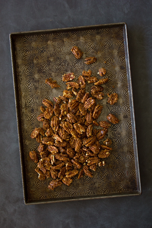 DIY Candied Pecans - it takes 5 minutes to turn regular pecans into this dangerously addicting treat.| www.brighteyedbaker.com