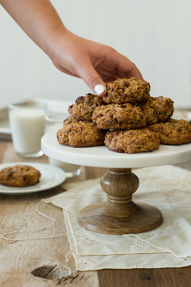 Pecan & Date Oatmeal Cookies - Hearty, flavor-packed, cinnamon-spiced oatmeal cookies that just happen to be 100% whole wheat and butter-free; you'd never know it though! | www.brighteyedbaker.com