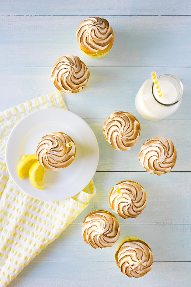 Lemon-Meringue-Pie-Cupcakes-3911