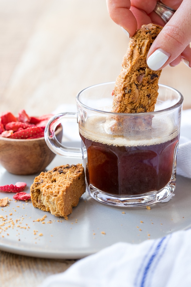 Toasty biscotti with a nutty almond flavor and bits of tangy freeze-dried strawberries, finished with a sprinkling of raw sugar for a sweet crunch. Gluten-free, dairy-free, and refined-sugar-free!