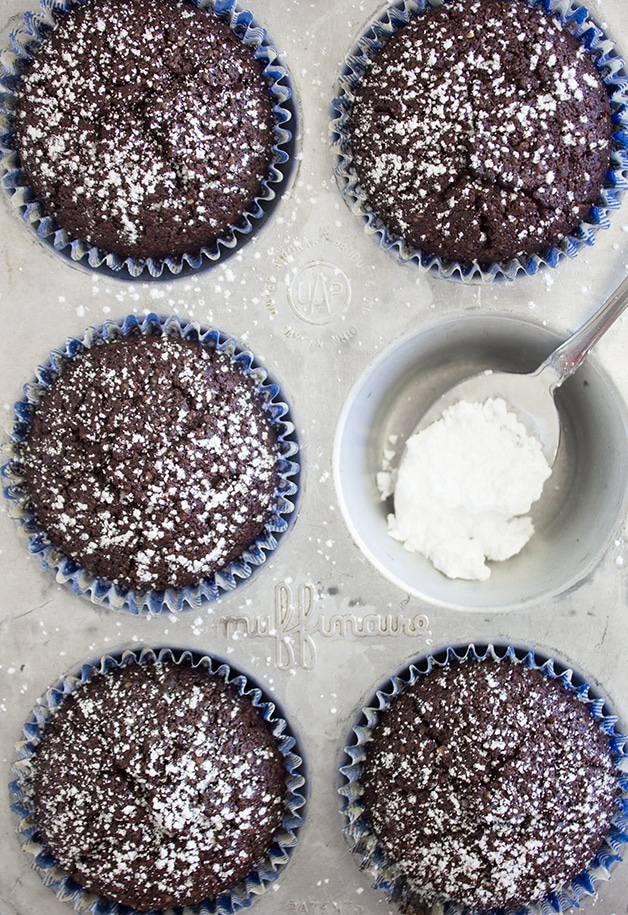 Chocolate Financier: Moist and tender, brownie-like, mini chocolate tea cakes - a classic french treat that's naturally gluten-free. | brighteyedbaker.com